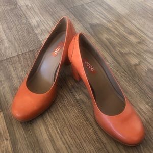 Ecco Burnt Orange Pump